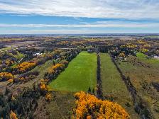 Stunning 2348sqft 3bdrm home w/ 40x80 shop situated on 12  acres - Photo 10