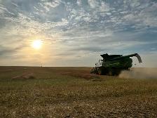 FULL TIME FARM LABOURER POSITION AVAILABLE