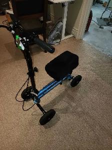 Knee Scooter With optional extra padded knee cushion - Photo 2