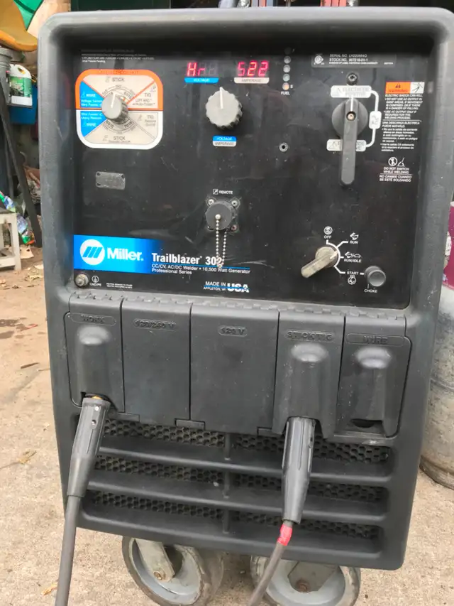 WELDER  MILLER  302. 500HRS