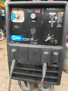 WELDER  MILLER  302. 500HRS