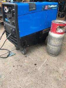WELDER  MILLER  302. 500HRS - Photo 3