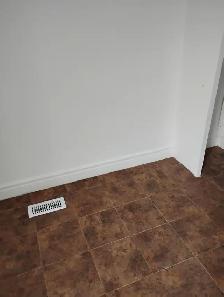 2 Bedroom apt for rent renovated including heat, hydro, water - Photo 6