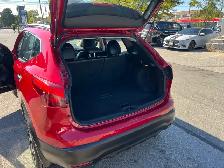 2018 Nissan Qashqai SL – Luxury | Sunroof - Photo 9