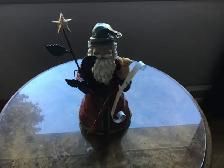 Christmas Decor and Tins - Photo 2