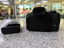 Canon SX70 HS 20.3MP with battery and charger - Photo 2