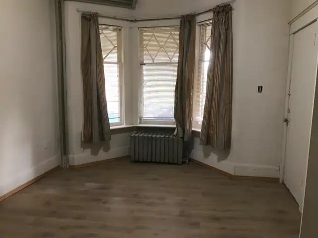 Larger 1BR c/w All utilities/Wifi in east side downtown