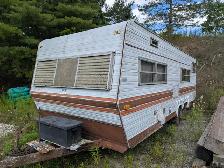 Assorted Travel Trailers for Sale or Scrap - Photo 7