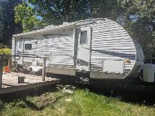 Assorted Travel Trailers for Sale or Scrap - Photo 9