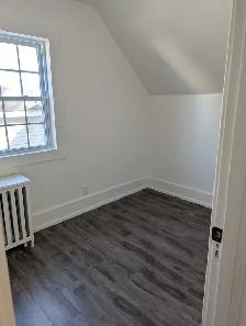 3 Bedroom house located in a quiet part of Corner Brook - Photo 4
