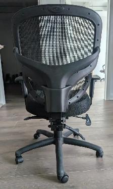Multi-Function Ergonomic Mesh Chair Comfort Highly Adjustable - Photo 5