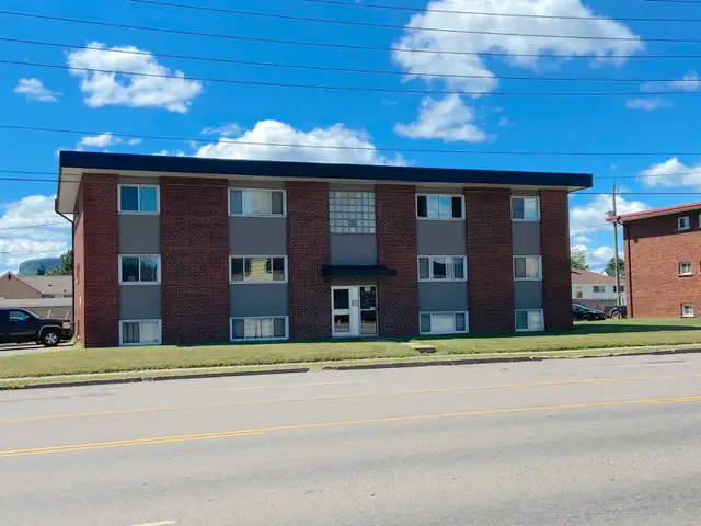 NEW LISTING