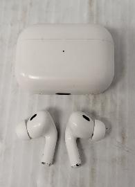 (N92671-1) Apple A2968 AirPods - 2nd Gen