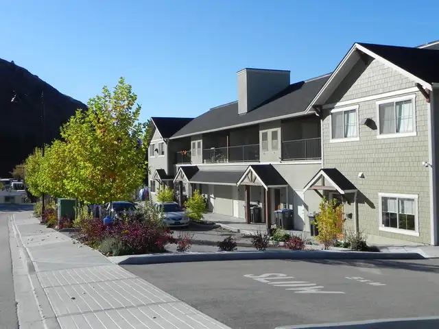 West Kelowna 2BR Upper Suite – 1255 Sq. Ft.