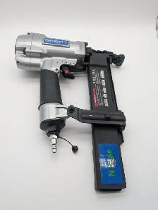 (B7170) Bissett BT-MCS1651 16 Gauge 7/16' Medium Crown Pneuma...