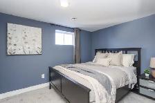 All-Brick Bungalow, Garage & Hot Tub - 885 Adelaide St - Photo 8