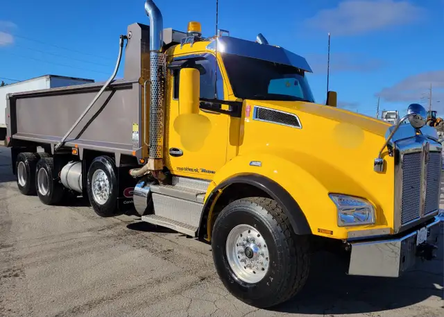 dump truck driver