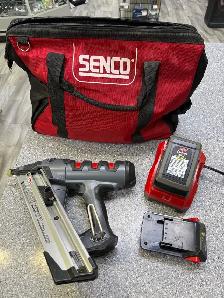 Senco F-15 18V 15G Finish Nailer with 2 batteries/charger/bag - Photo 3