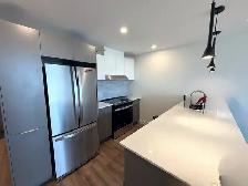 1 Bed   Den, Parking & Wi-Fi Incl. – $2,150 – Alta Vista - Photo 2