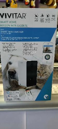 Vivitar Wi-Fi Smart Treat Dispenser