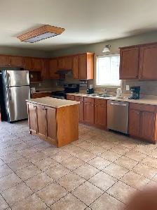 Room available for rent, all included $650/m - Photo 3