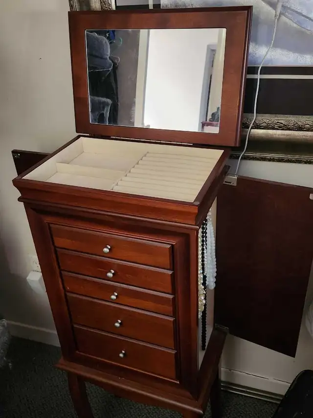 ANTIQUE JEWELRY CABINET BOWMANVILLE