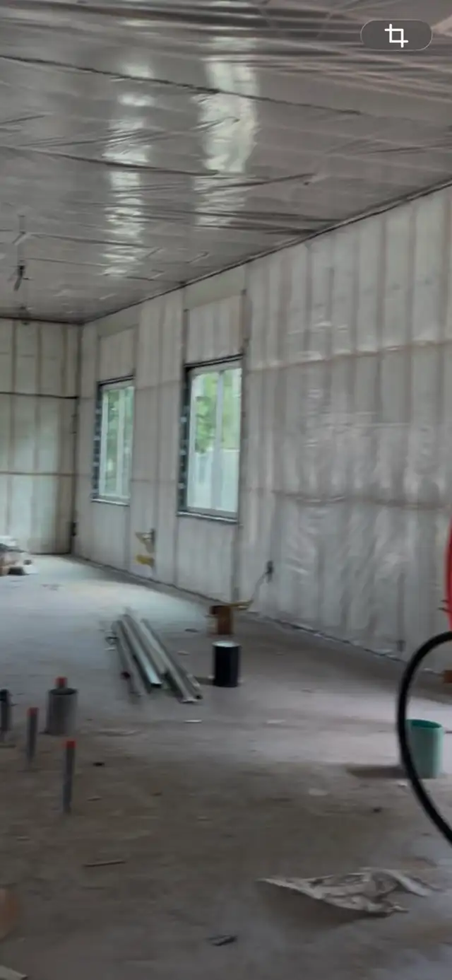commercials steel frame and wood poly & insulation installer