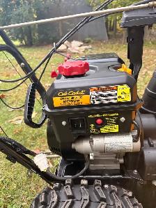Cub Cadet snowblower 24 - Photo 9