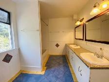 Renovated 3-Bedroom, 1-Bathroom Home for Rent - Photo 4