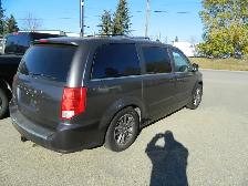 2016 Dodge Grand Caravan FULLY LOADED /LEATHER INTERIOR  WITH QU - Photo 3