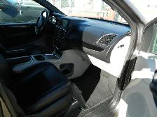 2016 Dodge Grand Caravan FULLY LOADED /LEATHER INTERIOR  WITH QU - Photo 7