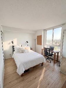 Furnished Room in Yaletown–Wi-Fi, Laundry & Free Weekly Cleaning