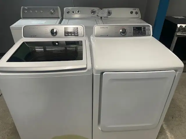 Laveuse sécheuse top load blanches grande capacité Samsung