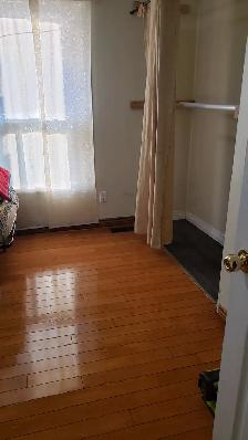 Private Bed Room $700 (steeles and Hurontario) - Photo 5
