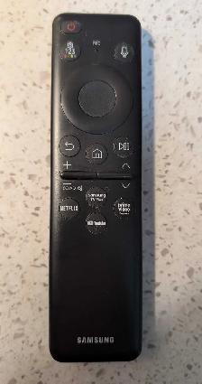 98' Samsung UHD TV. - Photo 6