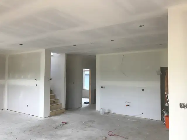 Drywall taper looking for more work