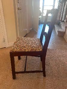 Looking for Two 1940s Mahogany 3-Rung Ladderback Chairs - Photo 2