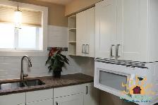 Bright, classy and modern legal BASEMENT SUITE of house - Photo 2