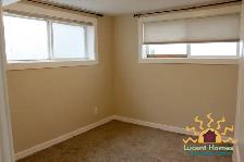 Bright, classy and modern legal BASEMENT SUITE of house - Photo 7