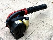 Homelite D25MHV Gas Leaf Blower – 25cc – 160 MPH – Great Cond. - Photo 5