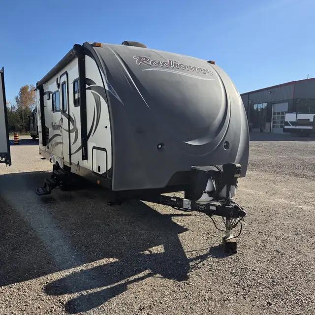 2015 Radiance 22RBDS-WELL EQUIPPED COUPLES COACH,4990 LBS,FINANC