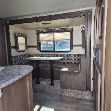 2015 Radiance 22RBDS-WELL EQUIPPED COUPLES COACH,4990 LBS,FINANC - Photo 5