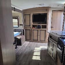 2015 Radiance 22RBDS-WELL EQUIPPED COUPLES COACH,4990 LBS,FINANC - Photo 13