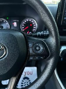2021 Toyota RAV4 AWD / LOW KM - Photo 10