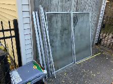 Two Sliding Shower Textured Glass Panels with Metal Frames ! - Photo 8