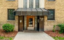 Centrally located Renovated Suite in Winnipeg’s Downtown - Photo 8