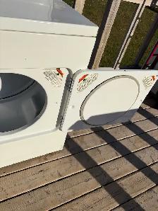 Inglis Dryer - Photo 5
