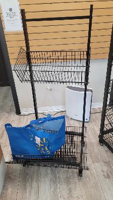 Looking for 2 resource and a truck to move 2 fridge and mobile s - Photo 3