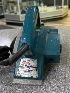 Makita Corded Planner - Photo 2