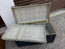 Free delivery used Vintage Style Decorative Storage Trunk - Photo 9